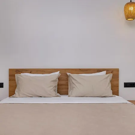 Delta Exclusive Pool 科林比亚